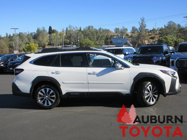 Used 2025 Subaru Outback Touring w/ Popular Package #2 image 3