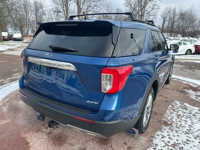 Used 2022 Ford Explorer XLT w/ Equipment Group 202A image 5