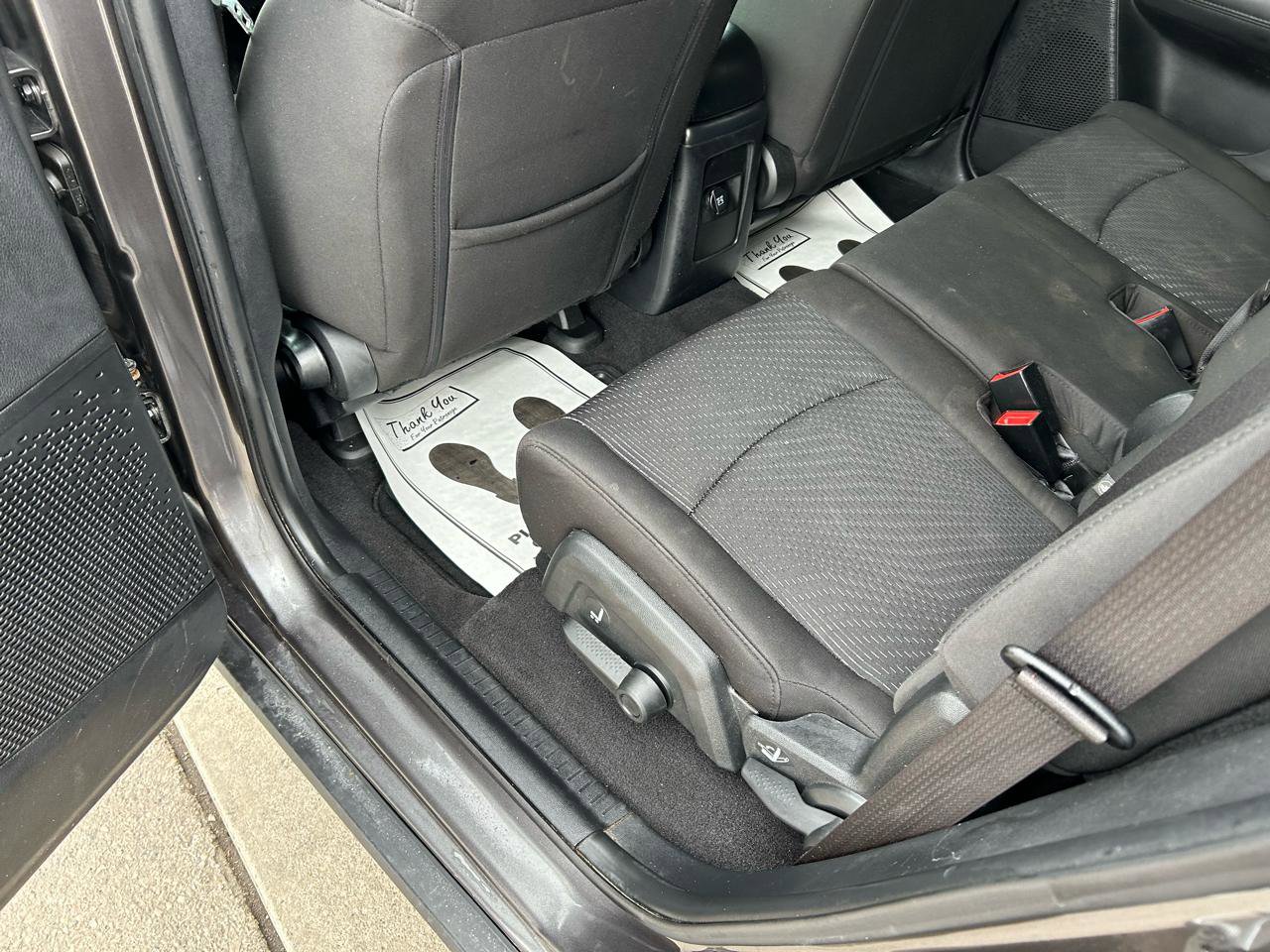 Used 2018 Dodge Journey SE image 9