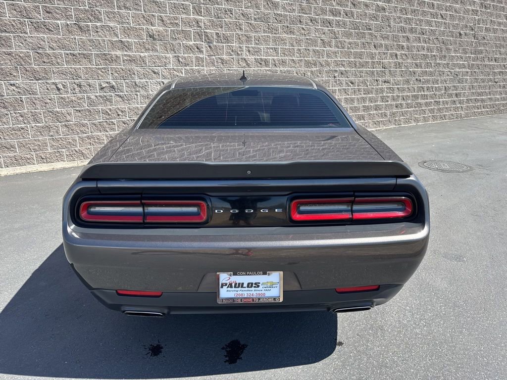 Used 2016 Dodge Challenger SXT w/ Sound Group RWD image 6