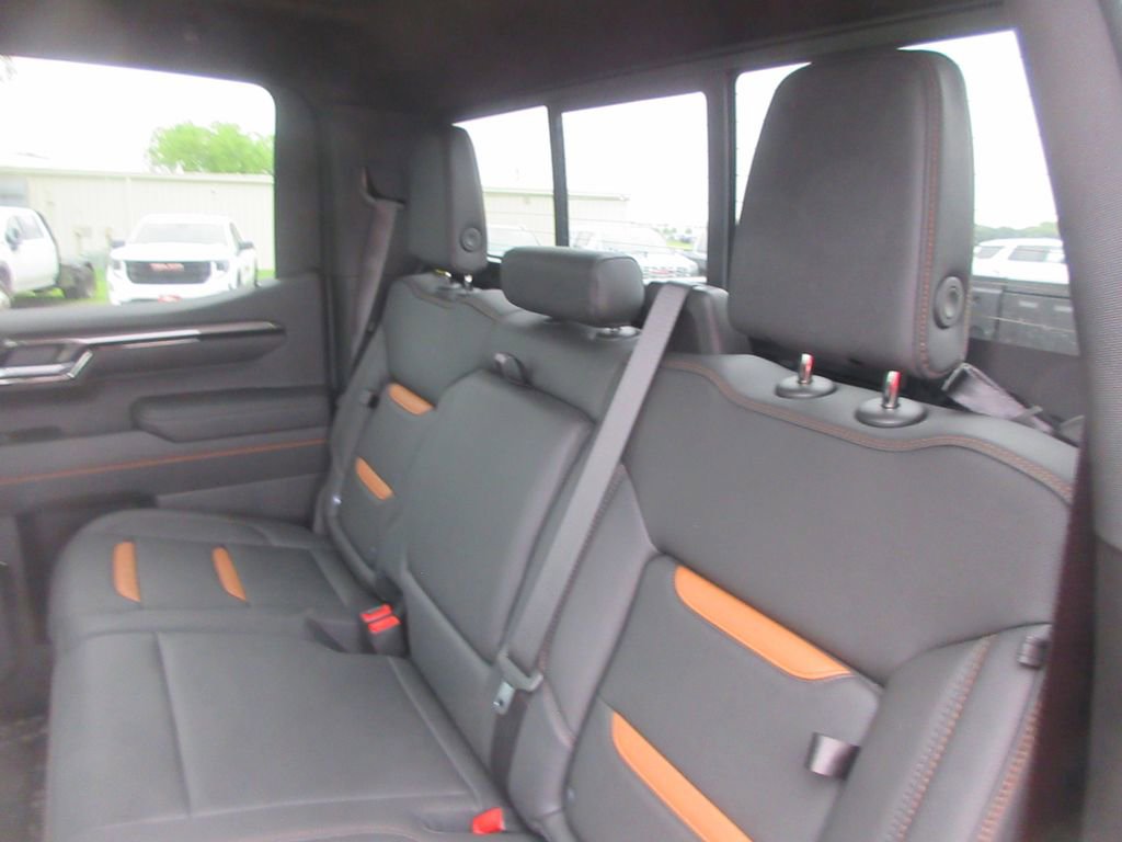 New 2026 GMC Sierra 1500 AT4 w/ AT4 Premium Package AWD/4WD image 14
