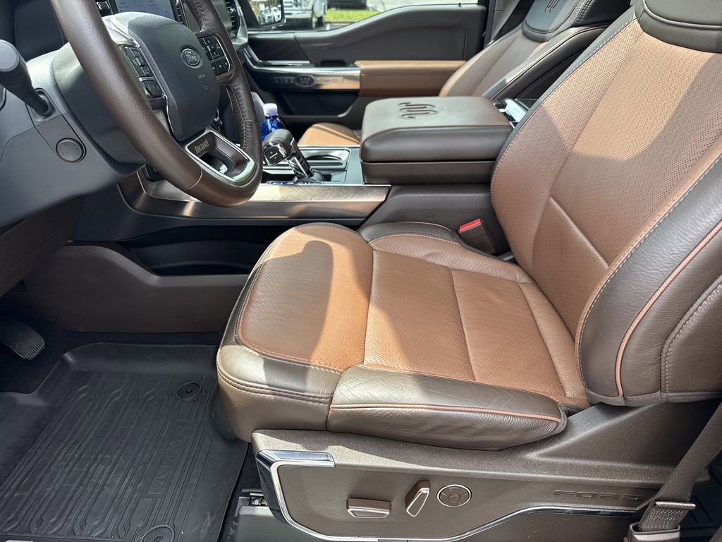 Used 2025 Ford F150 King Ranch w/ FX4 Off-Road Package image 9