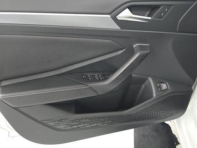 Used 2024 Volkswagen Jetta SE w/ Panoramic Sunroof Package FWD image 36