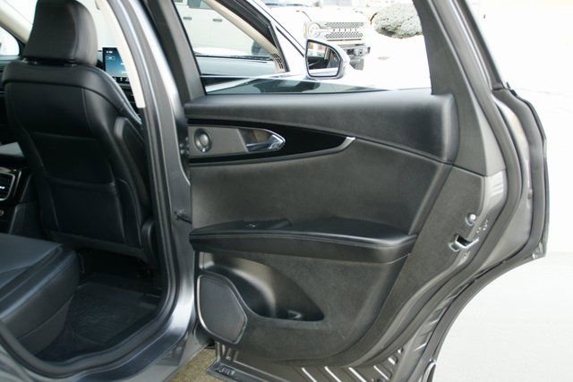 Used 2023 Lincoln Nautilus Reserve w/ Equipment Group 201A image 33