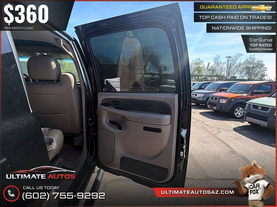 Used 2004 Chevrolet Avalanche 2500 w/ Preferred Equipment Group AWD/4WD image 16