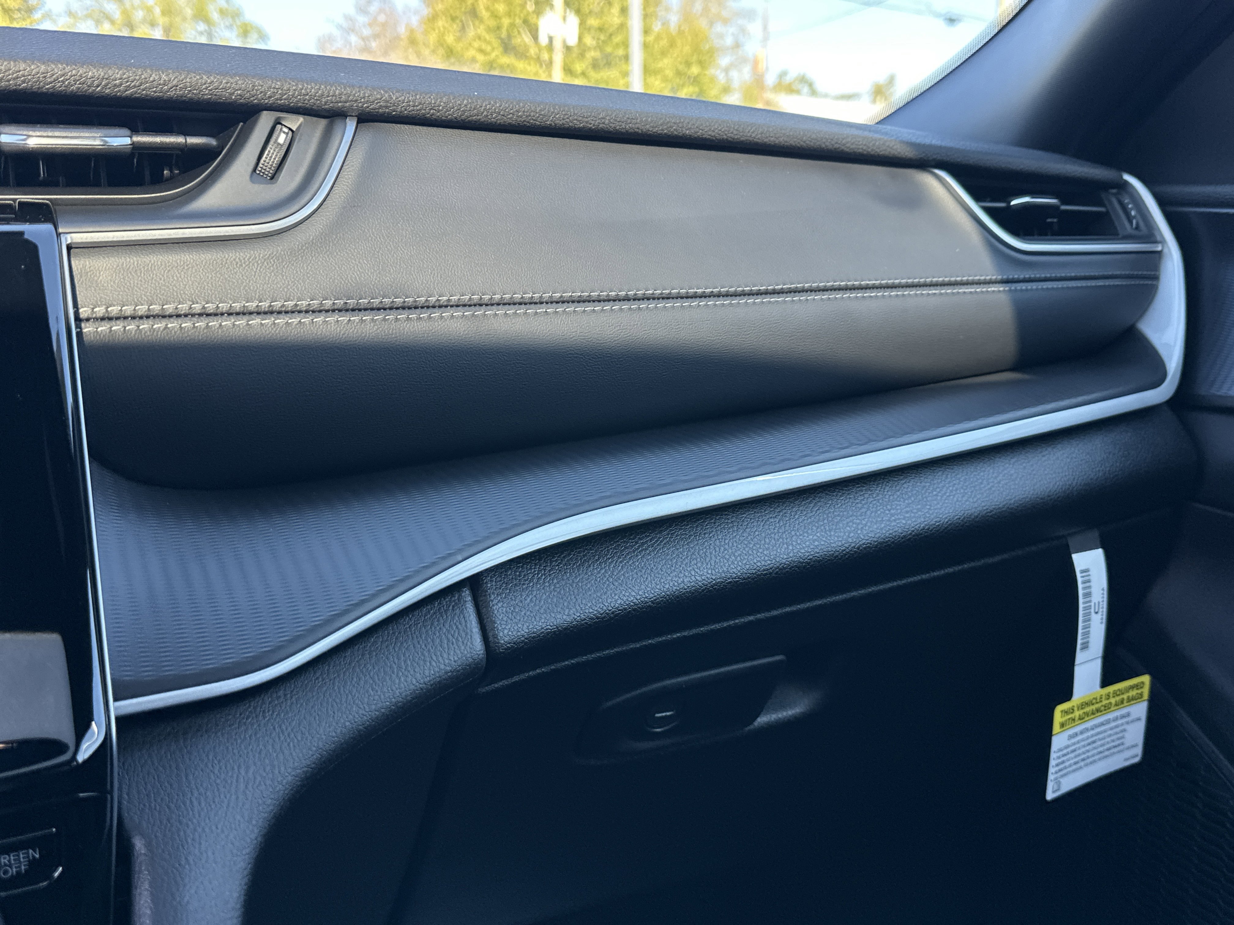 New 2025 Jeep Grand Cherokee L Altitude image 7