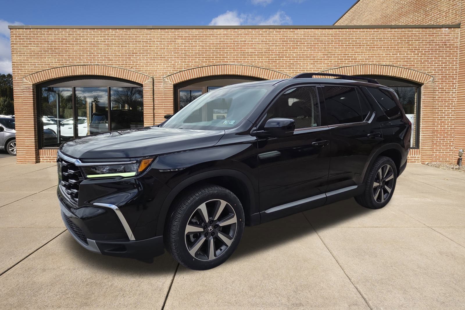 Used 2023 Honda Pilot Elite image 8