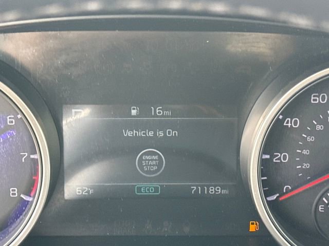 Used 2023 Kia Carnival LX image 17