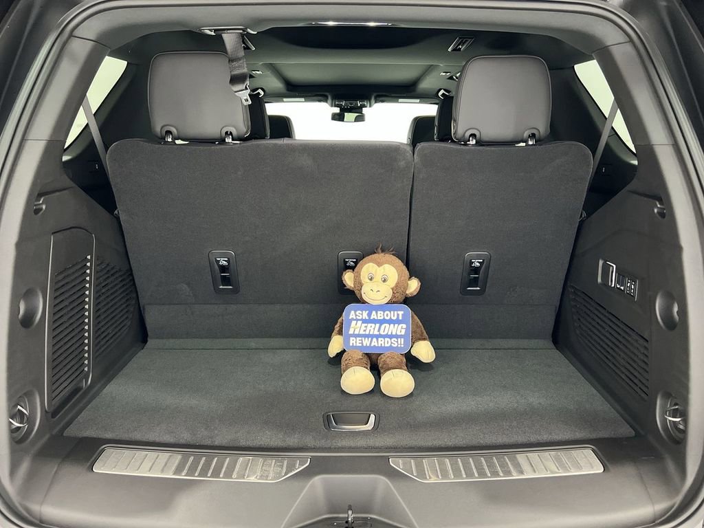 New 2025 Chevrolet Tahoe Premier RWD image 25