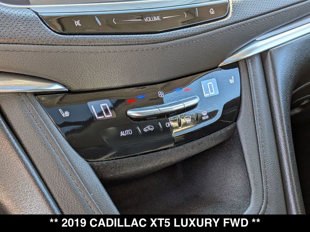 Used 2019 Cadillac XT5 Luxury image 21
