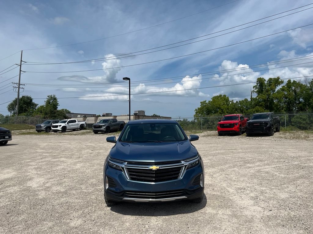 Used 2024 Chevrolet Equinox LT AWD/4WD image 3