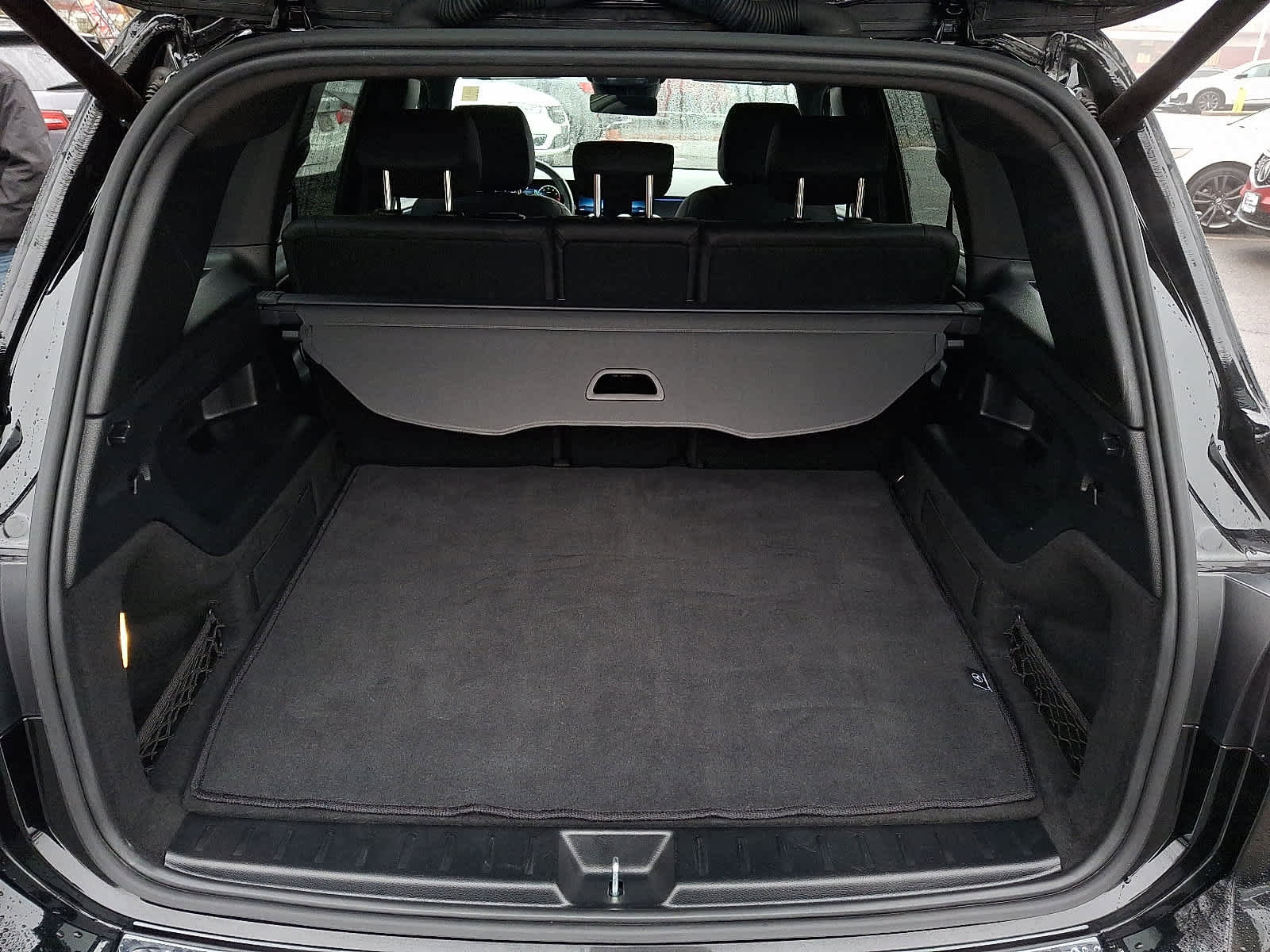 Used 2024 Mercedes-Benz GLB 250 4MATIC image 29