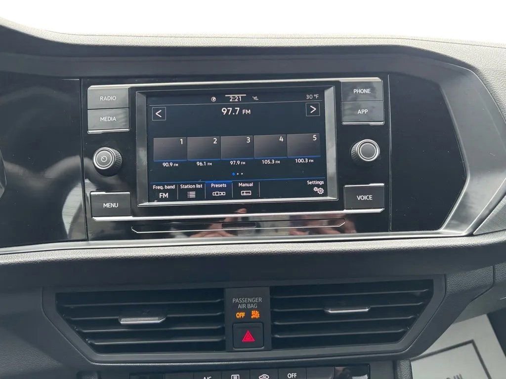 Used 2022 Volkswagen Jetta S image 14