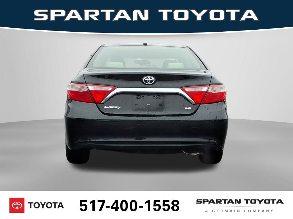 Used 2015 Toyota Camry LE image 8