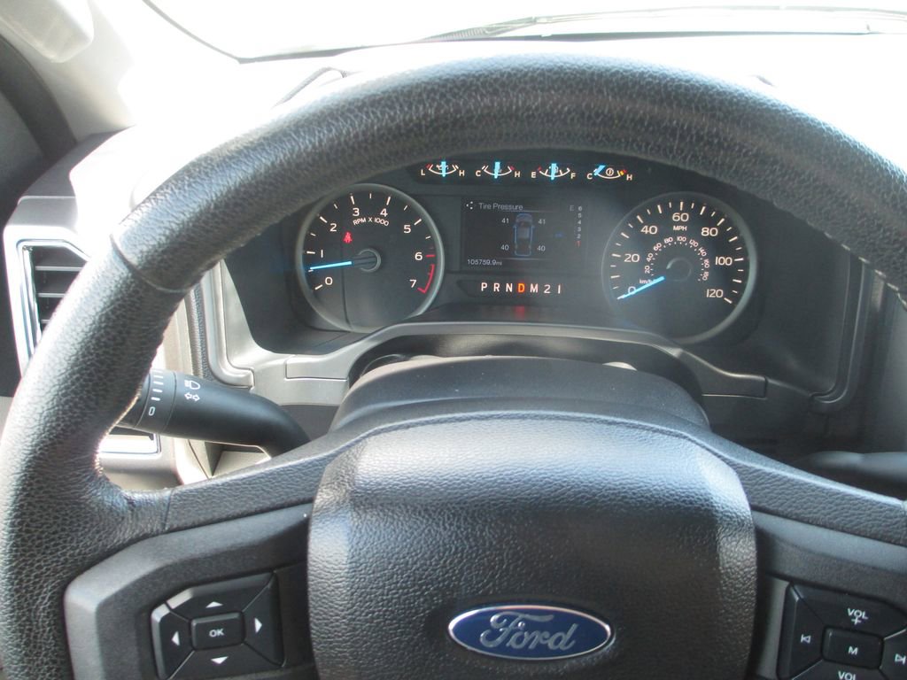 Used 2015 Ford F150 XLT w/ Equipment Group 302A Luxury AWD/4WD image 28