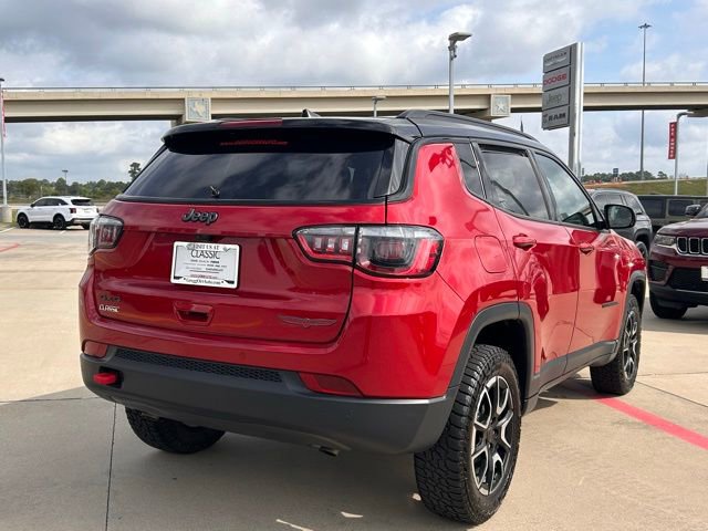 Used 2025 Jeep Compass Trailhawk AWD/4WD image 15