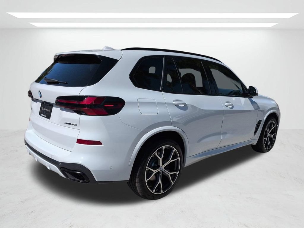 New 2026 BMW X5 xDrive40i w/ M Sport Package AWD/4WD image 4