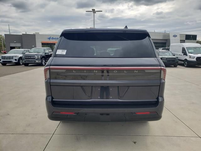 New 2025 Lincoln Navigator L Reserve w/ Jet Appearance Package image 7