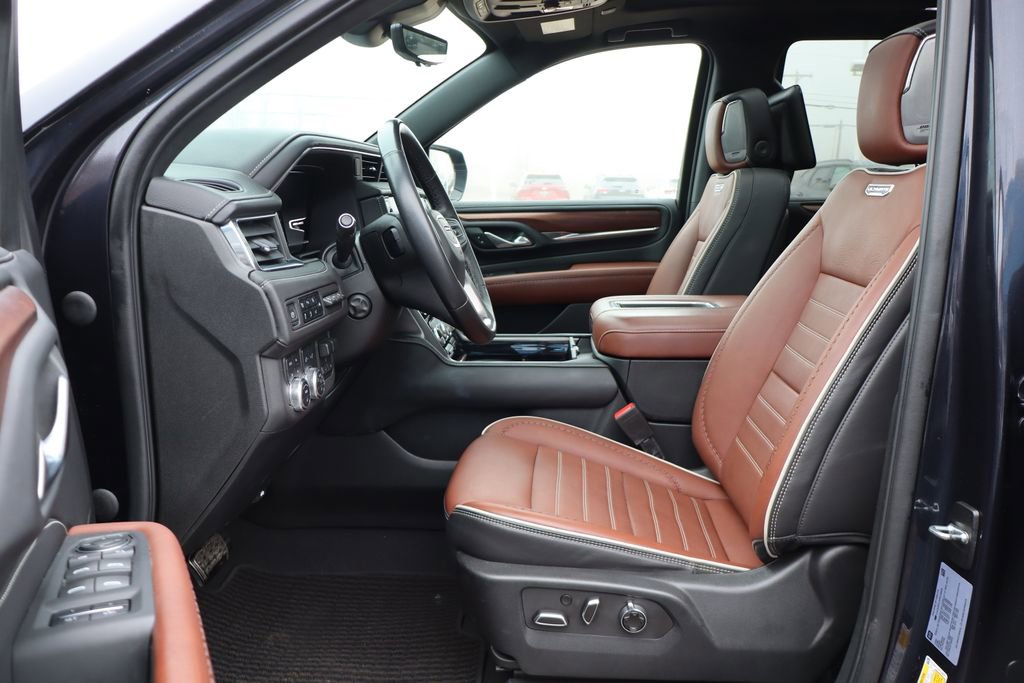 Used 2023 GMC Yukon Denali Ultimate image 14