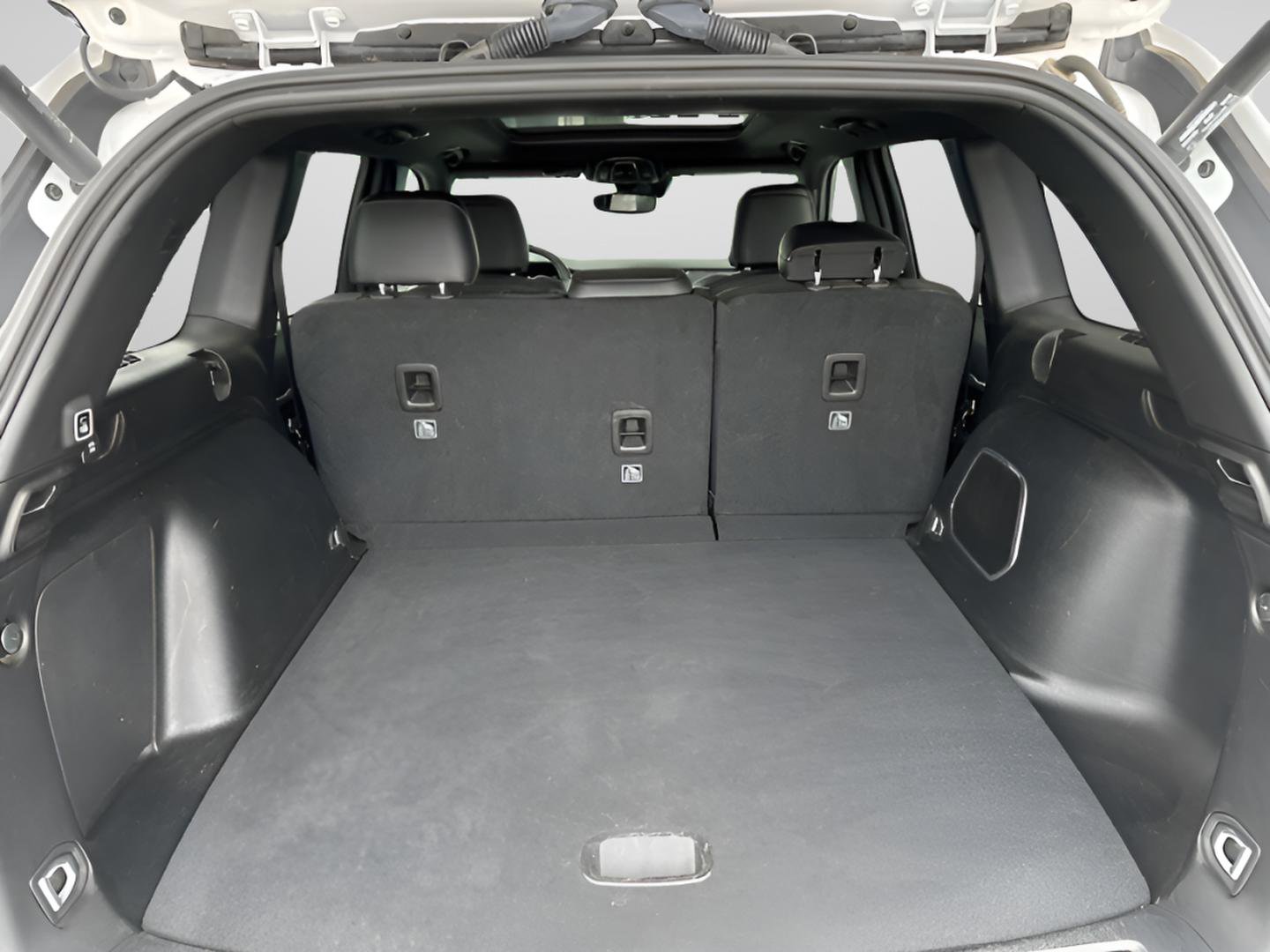 Used 2024 Jeep Grand Cherokee Limited 4xe image 30