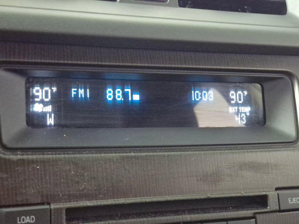 Used 2010 Mercury Milan Premier image 20