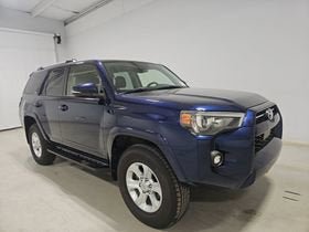 Used 2021 Toyota 4Runner SR5 Premium AWD/4WD image 2