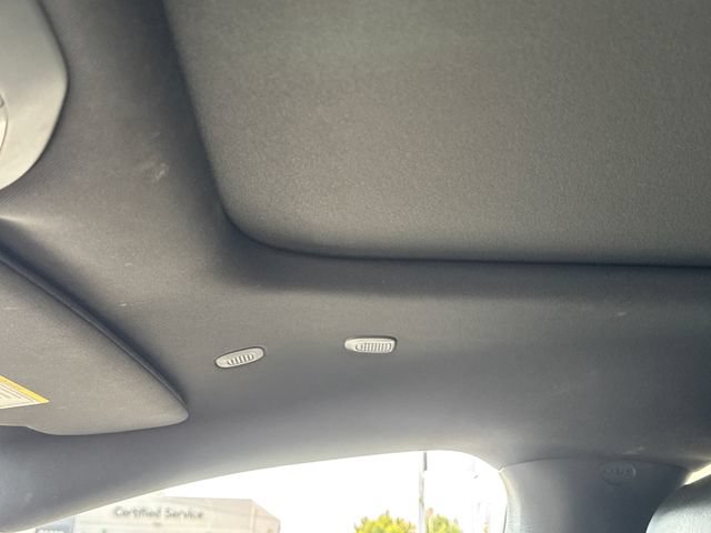 Used 2025 Chrysler Pacifica Limited FWD image 18
