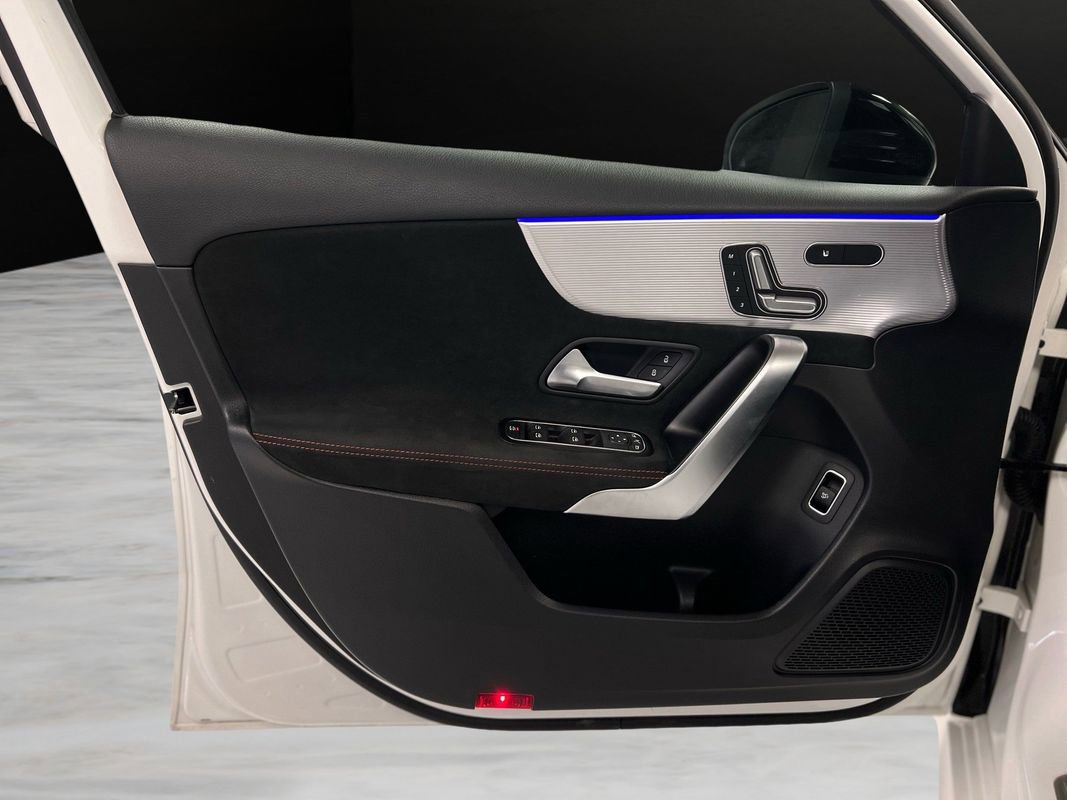 Used 2022 Mercedes-Benz A 220 4MATIC image 39