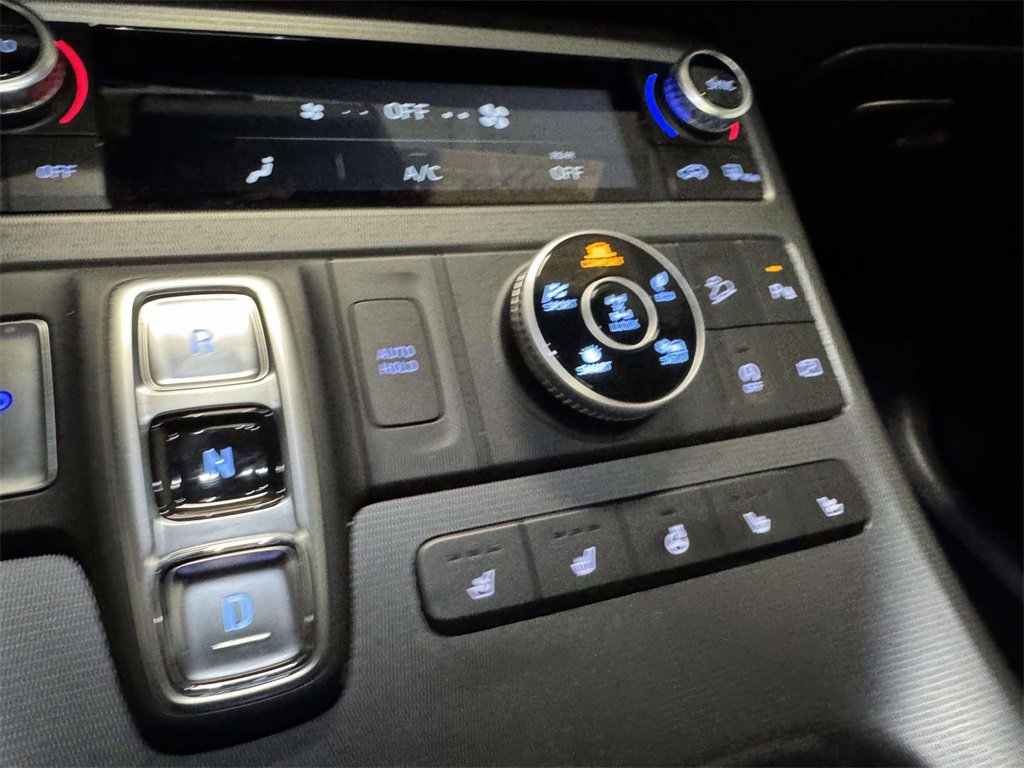 Used 2024 Hyundai Palisade Calligraphy image 25
