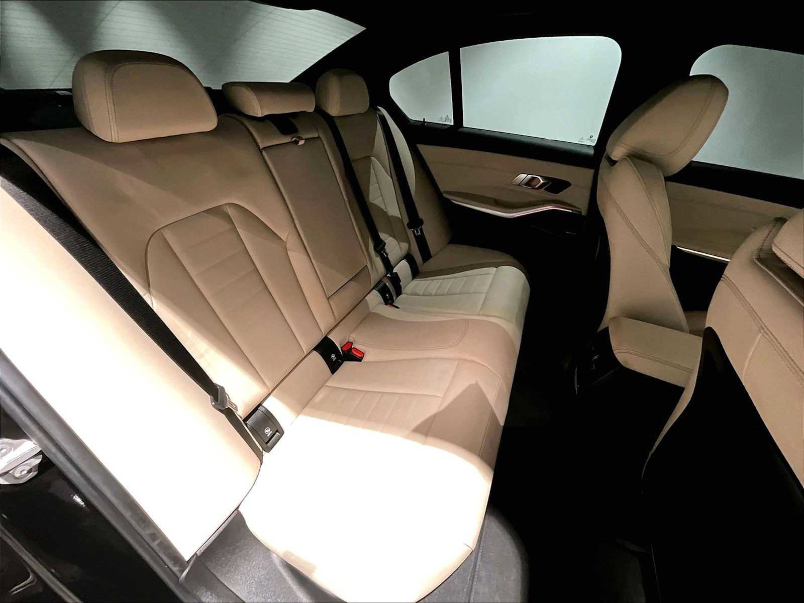 Used 2023 BMW M340i w/ Premium Package image 32