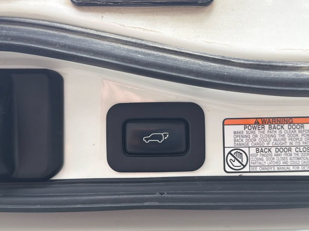 Used 2018 Toyota Land Cruiser AWD/4WD image 36