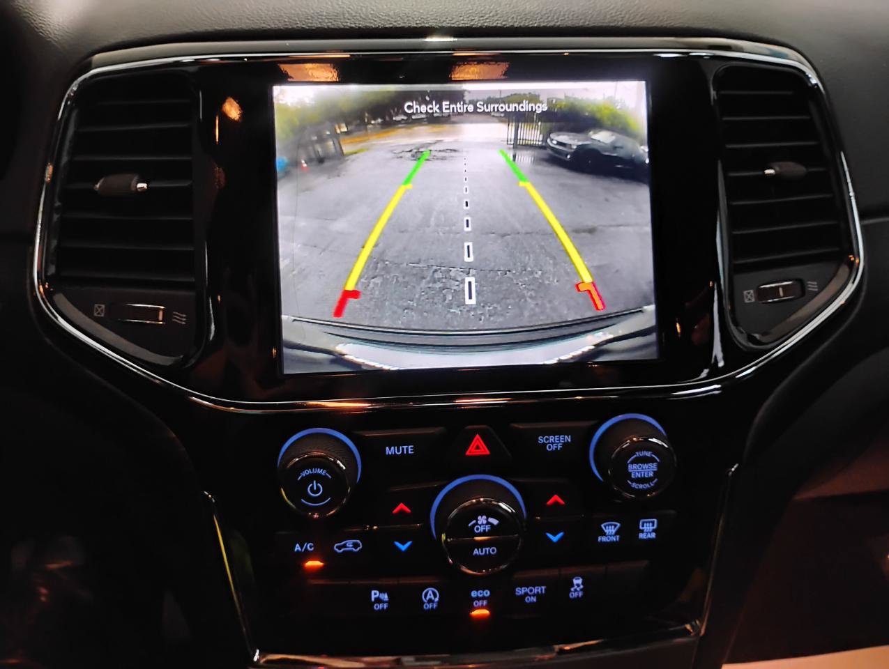 Used 2021 Jeep Grand Cherokee Laredo X RWD image 78