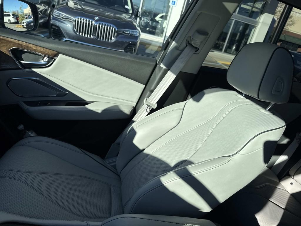 Used 2019 Acura RDX FWD w/ Advance Package image 16