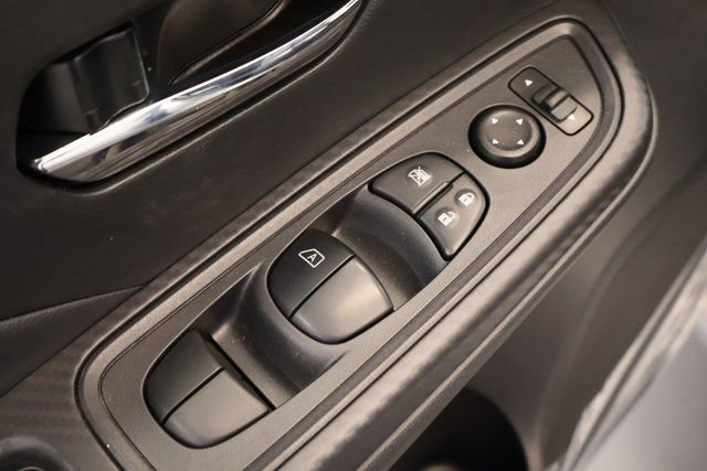New 2025 Nissan Versa SV w/ Trunk Package image 10