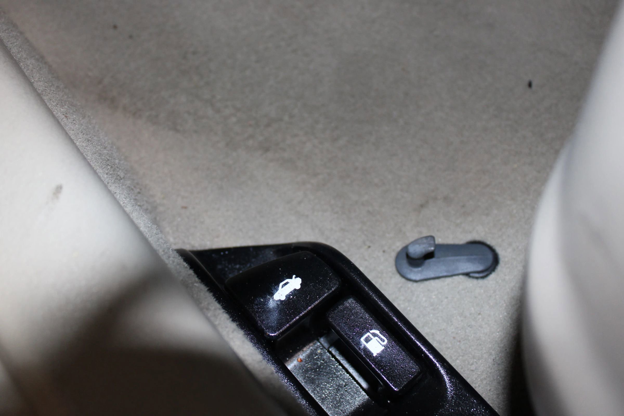 Used 2010 Toyota Camry LE image 11