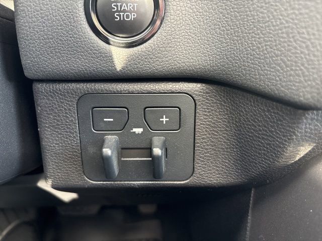 Used 2025 Toyota Tundra Limited image 22