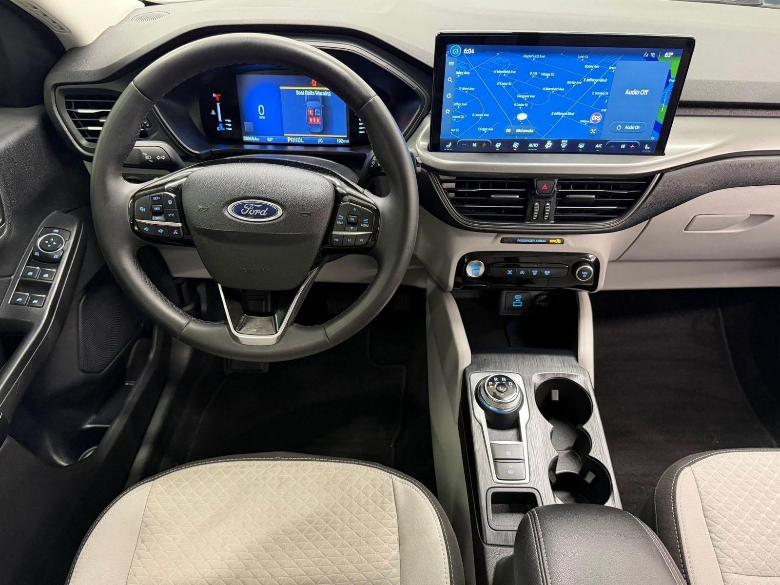 Used 2023 Ford Escape Active w/ Tech Pack #1 AWD/4WD image 21