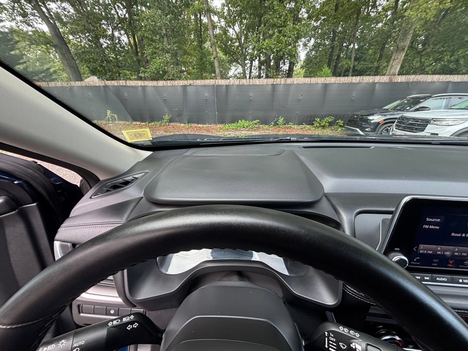 Used 2025 Nissan Rogue SV FWD image 35