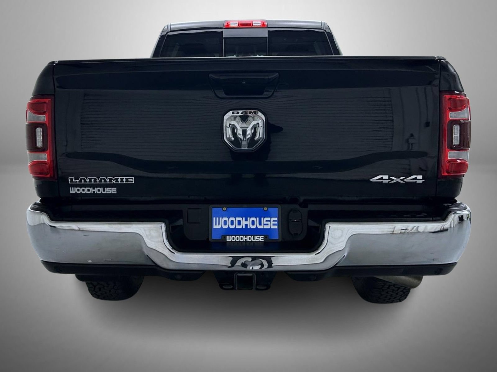 Used 2024 RAM 3500 Laramie AWD/4WD image 6