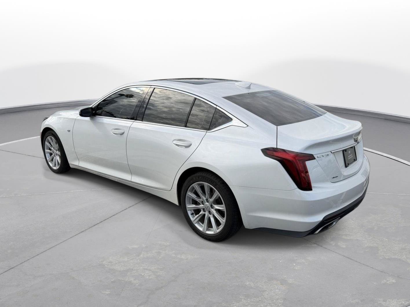 Used 2021 Cadillac CT5 Luxury w/ Sun And Sound Package AWD/4WD image 2