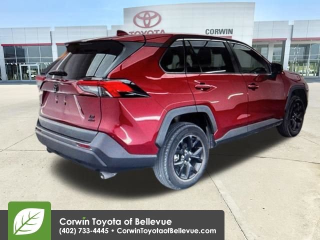 Used 2023 Toyota RAV4 LE image 9