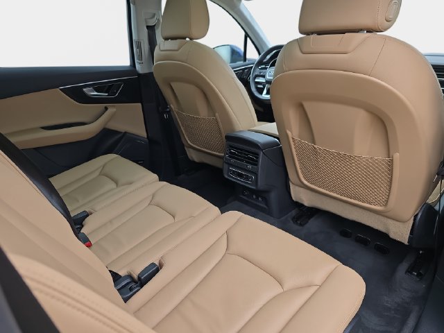 Used 2020 Audi Q7 3.0T Premium Plus AWD/4WD image 13