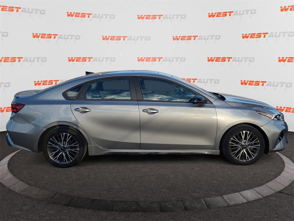 Used 2022 Kia Forte GT-Line w/ GT-Line Premium Package image 6