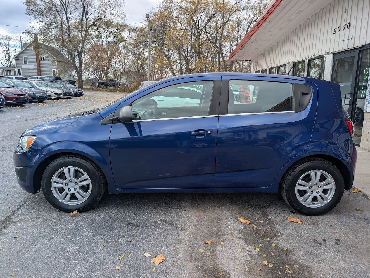 Used 2013 Chevrolet Sonic LT image 4