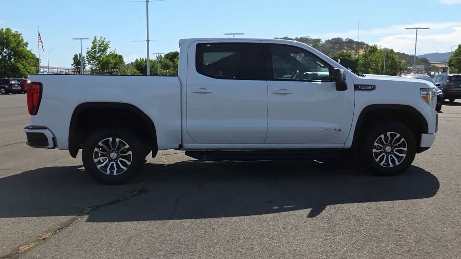 Used 2021 GMC Sierra 1500 AT4 AWD/4WD image 9