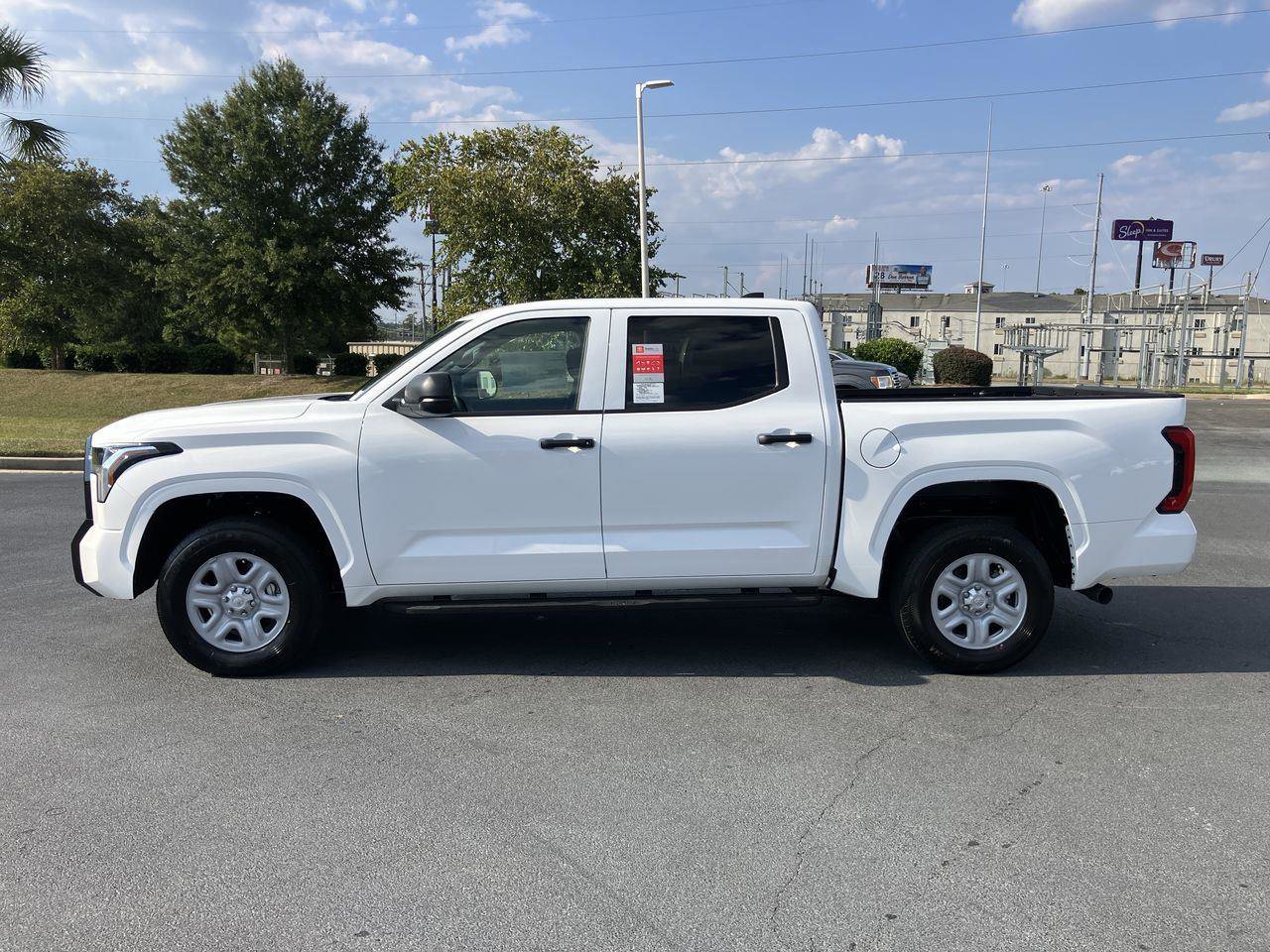 New 2026 Toyota Tundra SR image 2