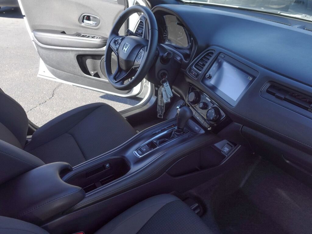 Used 2021 Honda HR-V Sport image 14