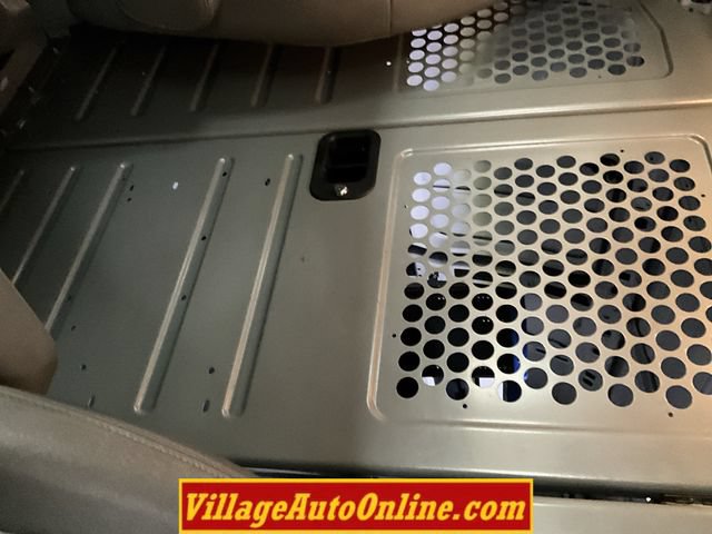 Used 2020 Chevrolet Express 2500 w/ Driver Convenience Package RWD image 23