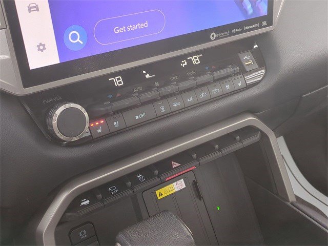 Used 2022 Toyota Tundra Limited image 15