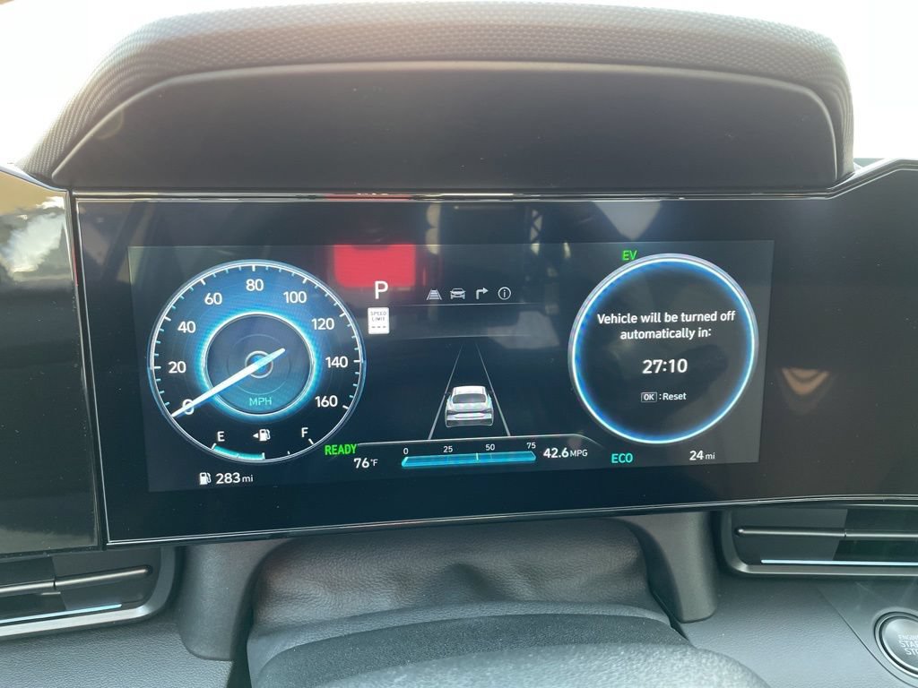 New 2026 Hyundai Elantra SEL FWD image 13